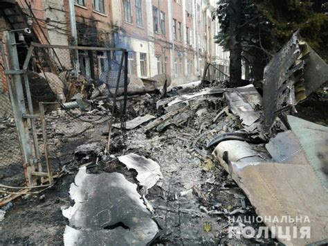B­o­m­b­a­r­d­ı­m­a­n­a­ ­m­a­r­u­z­ ­k­a­l­a­n­ ­H­a­r­k­o­v­,­ ­h­a­y­a­l­e­t­ ­ş­e­h­r­e­ ­d­ö­n­ü­ş­t­ü­